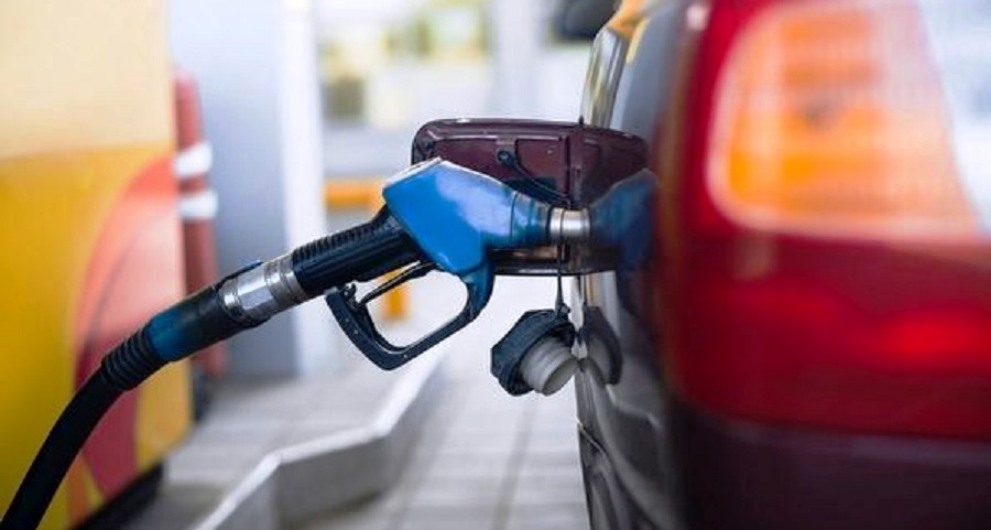 Ndryshojne serish cmimet, ulet nafta shtrenjtohet benzina